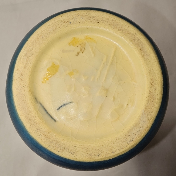 Roseville Vase # 381- 6 Inch Apple Blossom 1930's - Picture 4 of 9